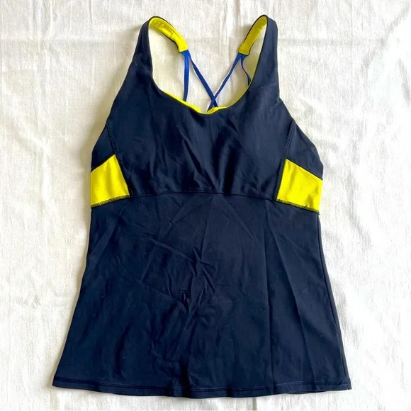 Athleta Razorback Top w/ Bra Shelf Womens M - Picture 2 of 13